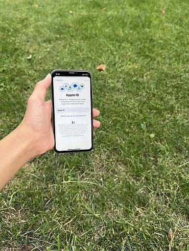 ipone 8plus: IPhone X, Б/у, 64 ГБ, Серебристый, Защитное стекло, Чехол, 100 % — 1