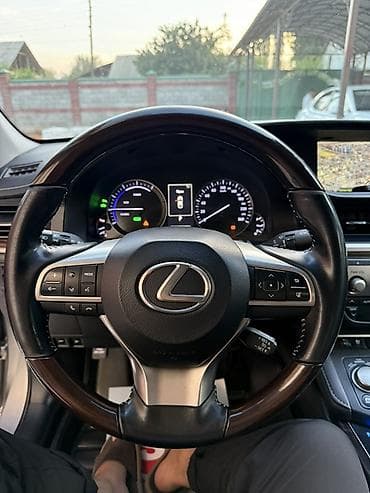 bmw x7: Lexus ES: 2017 г., 2.5 л, Вариатор, Гибрид, Седан — 9