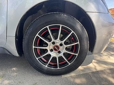 initial d: Toyota Ist: 2003 г., 1.3 л, Автомат, Бензин, Хэтчбэк — 9