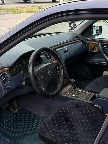 под восстановления: Mercedes-Benz E-Class: 2000 г., 3.2 л, Автомат, Дизель, Седан — 9