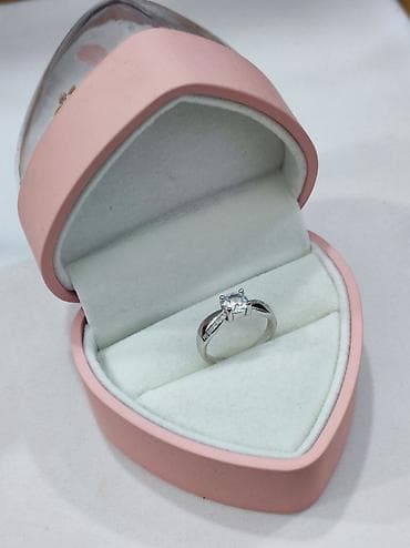 Серебро 925 пробы Размеры имеются Цена со скидкой 1600 сом Для at lalafo.kg Серебро 925 пробы Размеры имеются Цена со скидкой 1600 сом Для