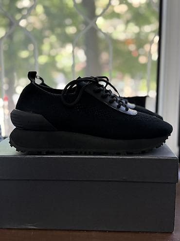 osiris d3: Продаю кроссовки летние Balmain новые
размер 42
3500 сом — 1