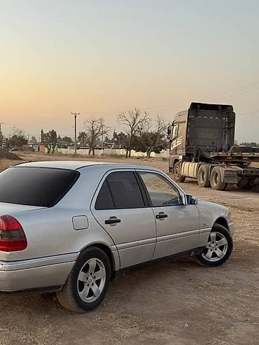 Унаа: Mercedes-Benz C-Class: 1996 г., 1.8 л, Кол менен иштөөчү, Бензин, Седан — 4