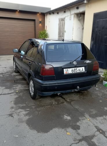 Volkswagen Golf: 1997 г., 1.6 л, Механика, Бензиновая, Хэтчбэк at lalafo.kg Volkswagen Golf: 1997 г., 1.6 л, Механика, Бензиновая, Хэтчбэк