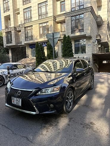 эмблема гибрид: Lexus CT: 2017 г., 1.8 л, Вариатор, Гибрид, Хэтчбэк — 2