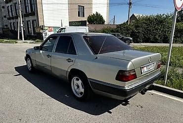 mers 212: Mercedes-Benz W124: 1992 г., 2.6 л, Механика, Дизель, Седан — 2