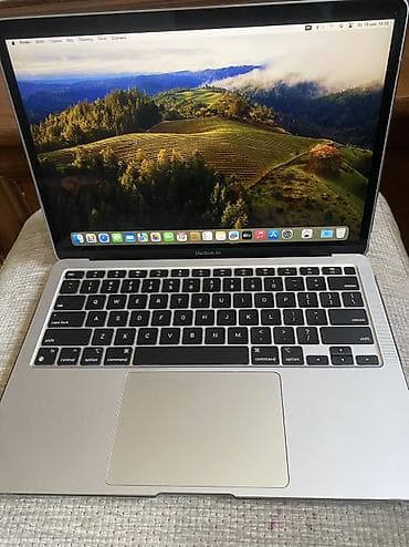 Продаю MacBook Air на чипе Apple M1 в отличном состоянии. Ноутбуком