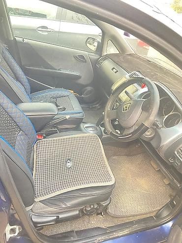 fort focus: Honda Fit: 2002 г., 1.3 л, Автомат, Бензин, Хэтчбэк — 2