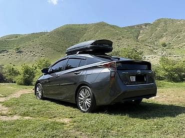 2017: Toyota Prius: 2017 г., 1.8 л, Гибрид, Хэтчбэк — 5