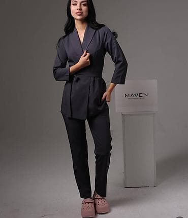 медицинский стол: Продам женские медицинские костюмы Maven (44 размер) Продаются два — 2