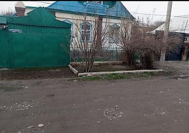 купить дом 2 этажный: 🏡 Срочно продаётся Полдома 📍 Бишкек, район Аламединского рынка 2 — 1