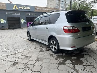 тайоьа: Toyota Avensis Verso: 2004 г., 2 л, Автомат, Бензин, Минивэн — 8