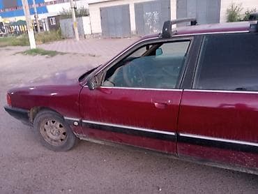 Audi 100: 1986 г., 1.8 л, Механика, Бензин, Седан — 3