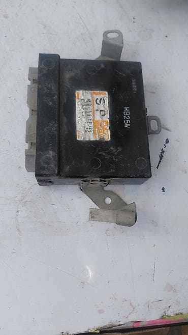 Автозапчасти: Центральный замок Toyota 2001 г., Б/у, Оригинал, Япония — 2