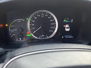 приус 2009: Toyota Levin: 2020 г., Автомат, Гибрид, Седан — 5