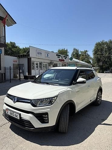 портер 2 салон: Ssangyong Tivoli: 2020 г., 1.6 л, Автомат, Дизель, Кроссовер — 2