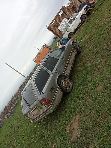 Унаа: Mercedes-Benz W124: 1990 г., 2.3 л, Кол менен иштөөчү, Бензин — 4