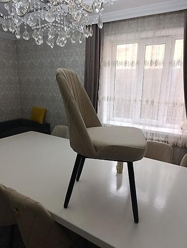 dinner table: Набор обеденных/гостевых стульев в современном стиле . отличного — 5