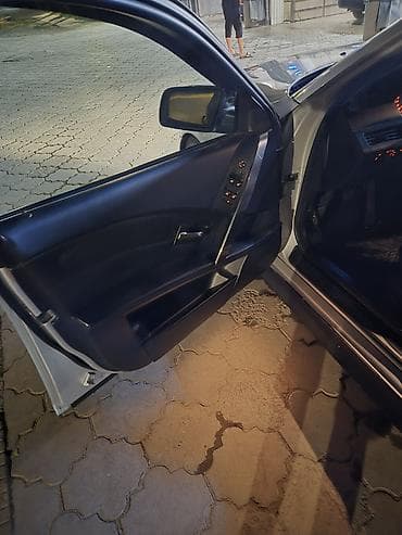 kia 7: BMW 530: 2003 г., 3 л, Автомат, Бензин, Седан — 10