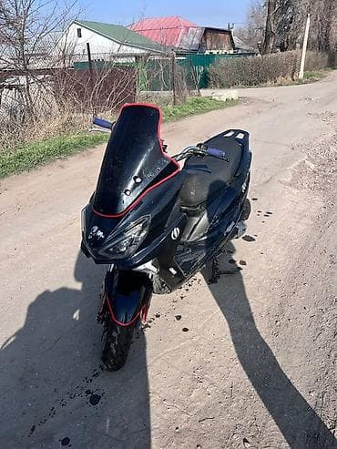 скутера макси: Макси-скутер 150 куб. см, Бензин, Б/у — 1