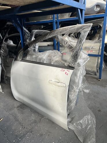 тайота ист стоп: Toyota, Б/у, Оригинал — 3