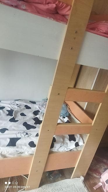 sofa bed: Двухъярусная кровать из ЛДСП с встроенной лестницей сбоку. - — 3