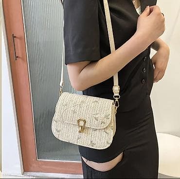 сумка для бани: Компактная женская сумка через плечо в светло-бежевом оттенке — 3