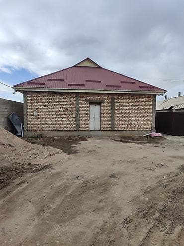 Срочно продаётся недостроенный кирпичный дом с хозяйственным двором в at lalafo.kg Срочно продаётся недостроенный кирпичный дом с хозяйственным двором в