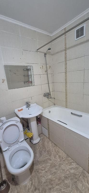 глобуса: 3 комнаты, 58 м², 4 этаж, Косметический ремонт — 6