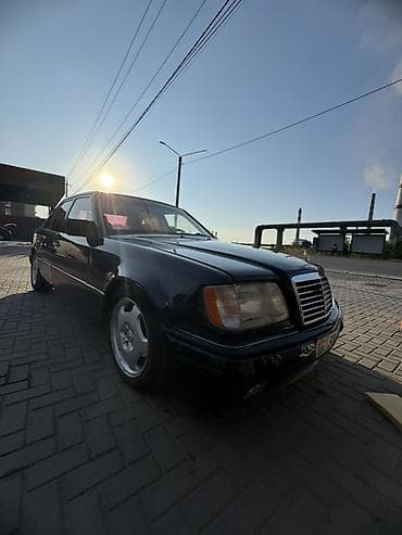 Mercedes-Benz W124: 1995 г., 2.8 л, Механика, Бензин, Седан — 2