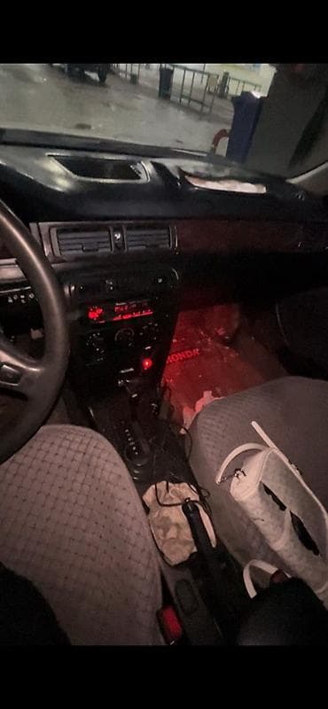 forester 2003: Honda Civic: 1998 г., 1.4 л, Автомат, Бензин, Седан — 4