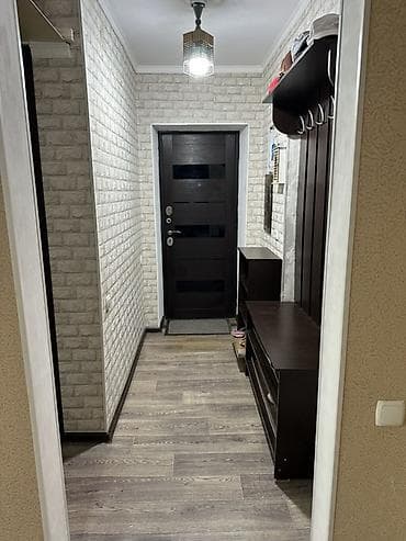 требуется в кафе: 3 комнаты, 60 м², 104 серия, 4 этаж, Евроремонт — 6