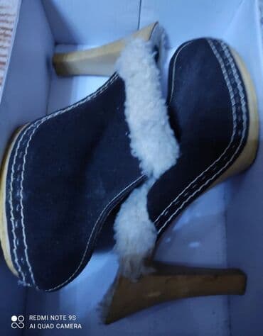 женские слипоны больших размеров: Домашние тапочки, 40, Б/у, цвет - Коричневый, Самовывоз — 1