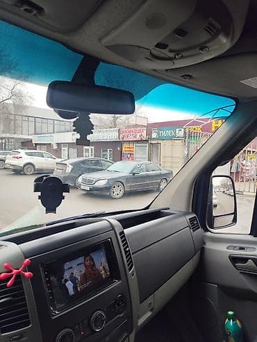 мерседес лупарик 3 2: Легкий грузовик, Mercedes-Benz — 10