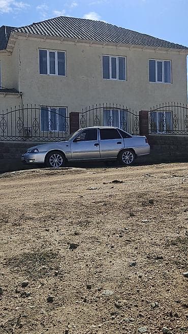 Унаа: Daewoo Nexia: 2011 г., Кол менен иштөөчү, Бензин, Седан — 7