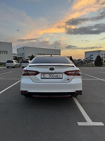 Унаа: Toyota Camry: 2021 г., 2.5 л, Автомат, Бензин, Седан — 6