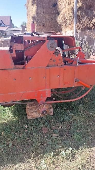 Тюкопресс (пресс-подборщик) для сена, прицепной, привод от ВОМ