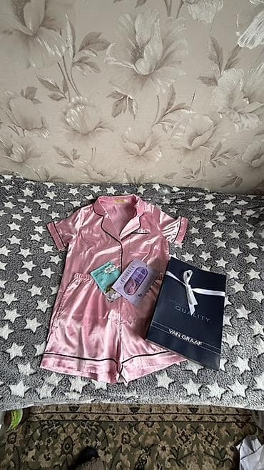 tech fleese: Пижамный комплект женский - Материал: атлас/сатин с легким блеском - — 1