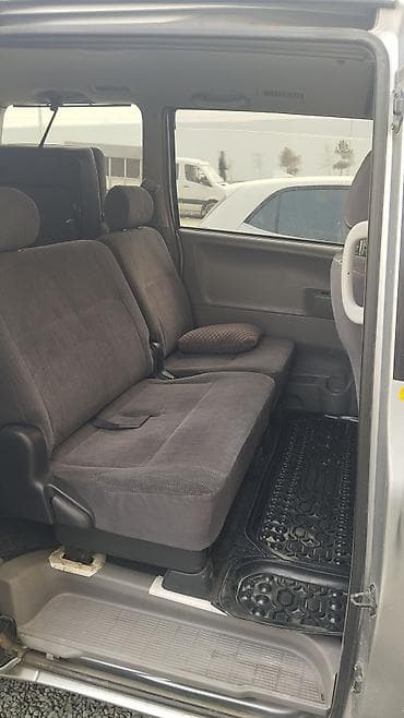 Toyota: Toyota Noah: 2003 г., Автомат, Бензин, Минивэн — 8