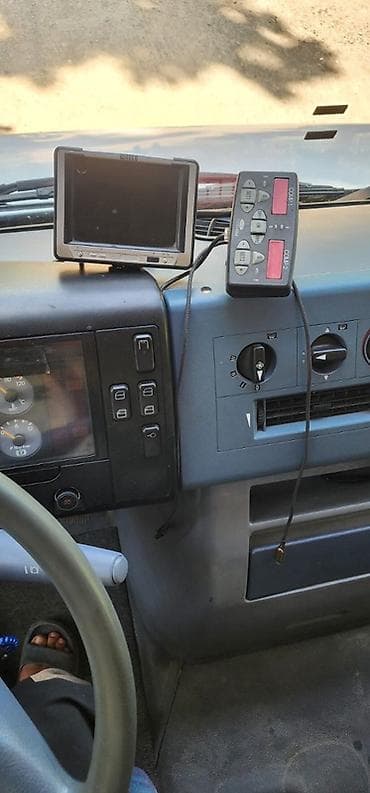 daf 480: Mercedes-Benz : 2006 г., 4.2 л, Механика, Дизель, Фургон — 3