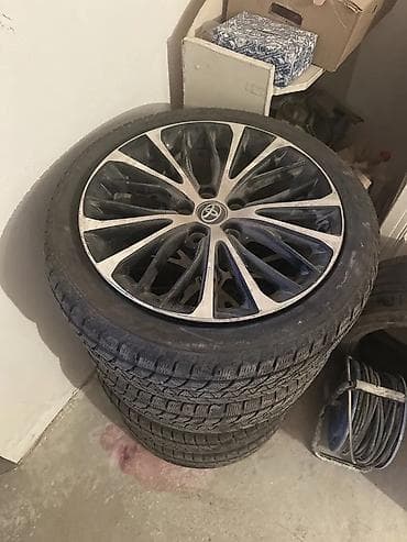 camry r18: Колеса в сборе 235 / 45 / R 18, Зима, Б/у, Комплект, Легковые, Литые, отверстий - 5 — 1