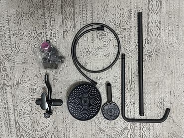 Смеситель все на фото . Длина шланга 1,2 мшланг не рвется