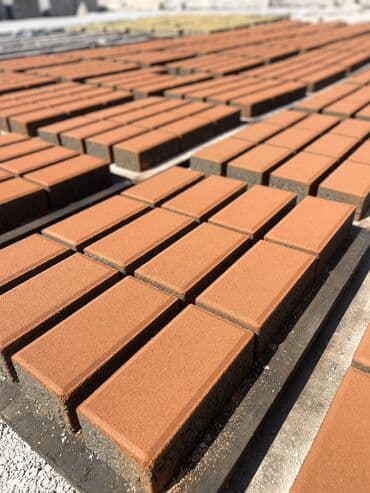 кладка пескоблока: Брусчатка кирпич, Для парка, Мраморная, Прессованная, Новый, Гарантия, Укладка, Бесплатный выезд — 1