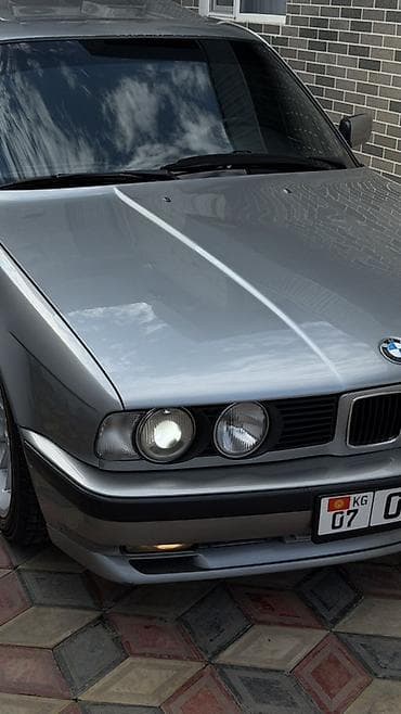света музука: BMW 5 series: 1989 г., 2.8 л, Механика, Бензин, Седан — 5