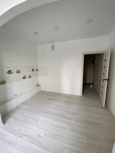 70: 2 комнаты, 70 м², 106 серия улучшенная, 1 этаж, Евроремонт — 7