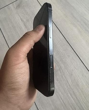 IPhone 16 Pro, Б/у, 256 ГБ, Графит, Чехол, 89 % — 6