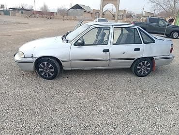 kia k5 машина: Daewoo Nexia: 1995 г., Седан — 1
