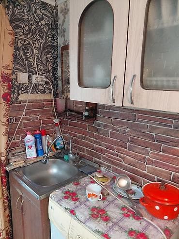 Продаю ! Полдома район Киркомстрома . Общая площадь 39м2. ( 2