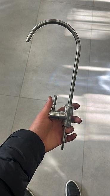 computer table: Краники для фильтра — 5