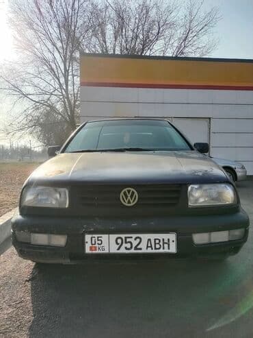 продаю связи с переездом: Volkswagen Vento: 1992 г., 1.8 л, Механика, Газ, Седан — 1